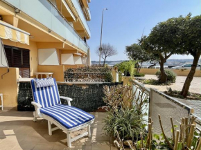 Andromeda apartment with private terrace